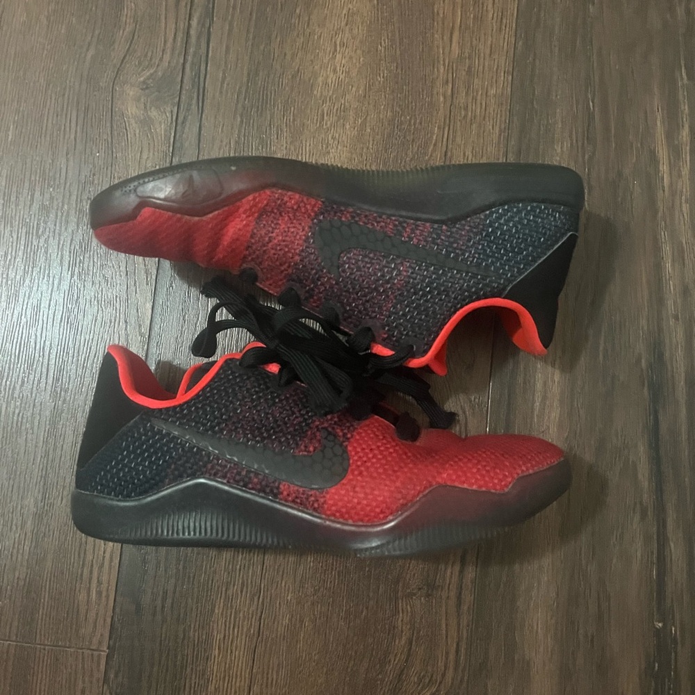 Kobe 11 Bred